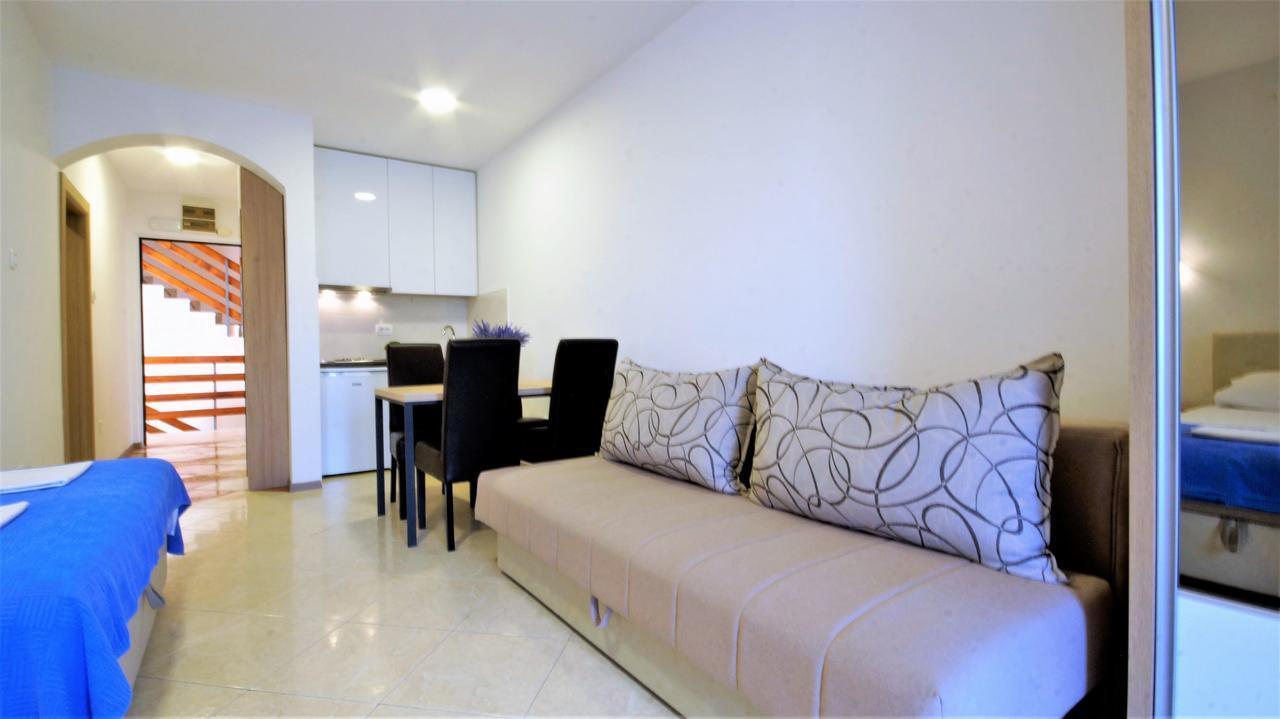 Bracanovic Apartment