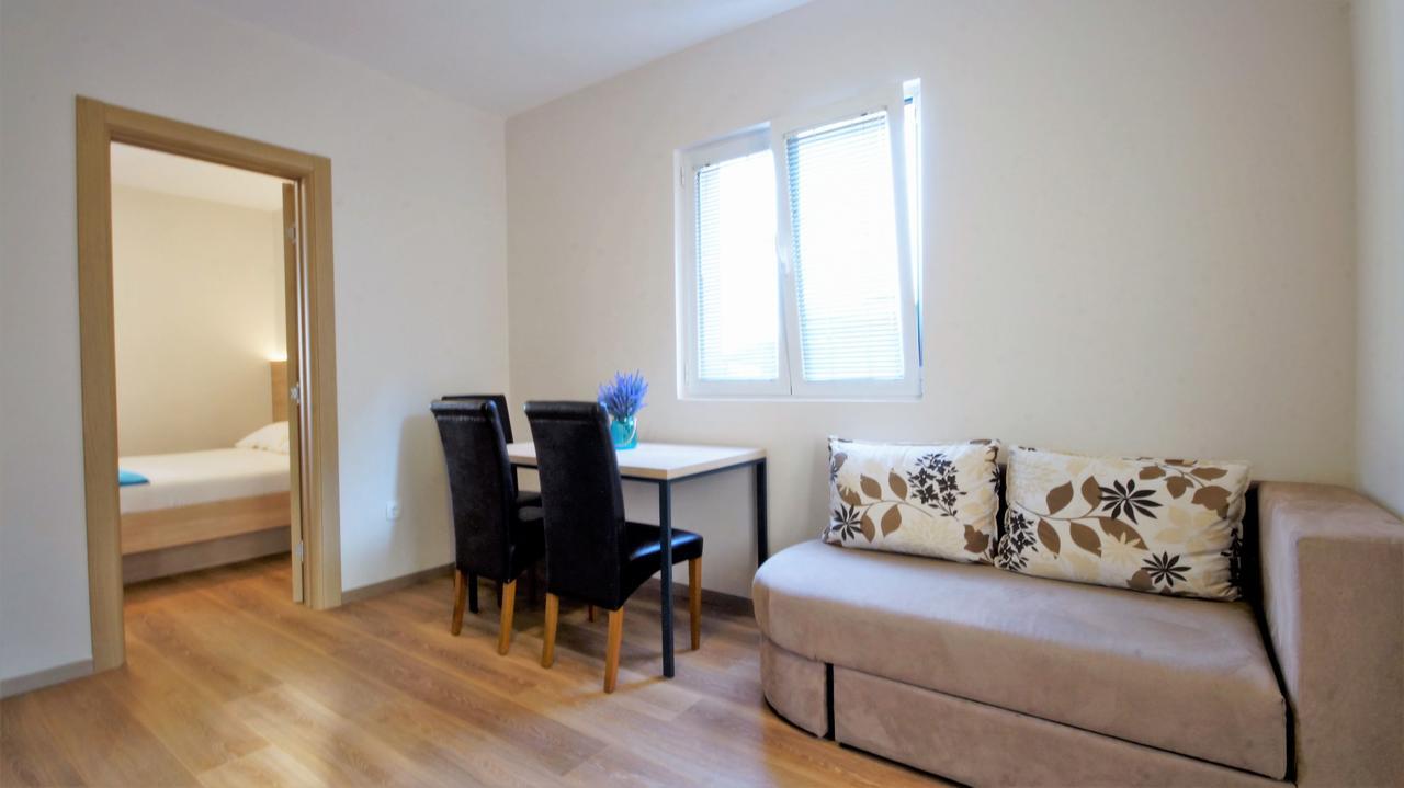 Apartment Bracanovic *